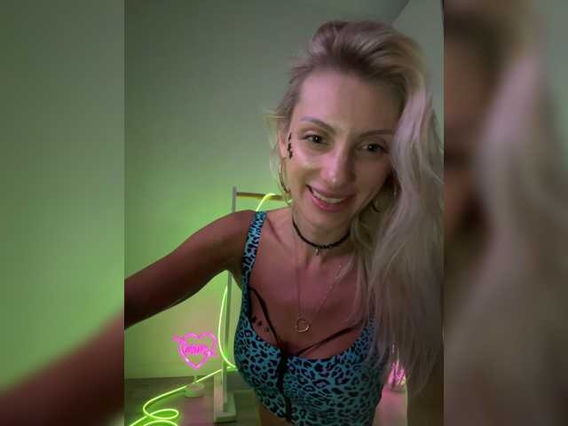 KarinaSimka online show from July 23, 8:22 pm