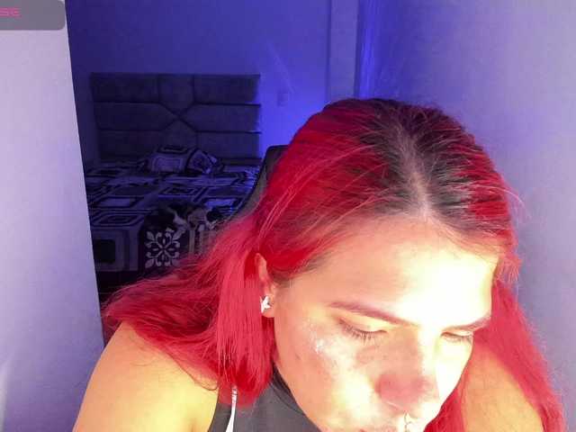 Karlathompson online show from August 15, 3:10 am