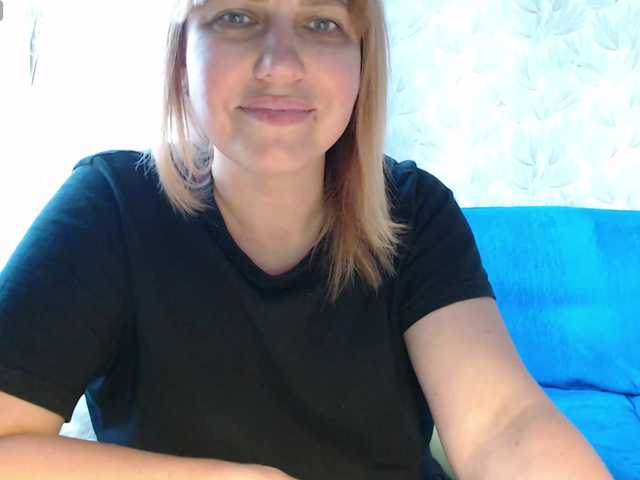 Karmella online show from August 14, 1:04 pm
