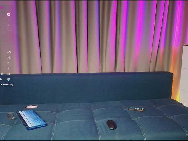 KateFoxxx028 online show from July 28, 6:58 pm