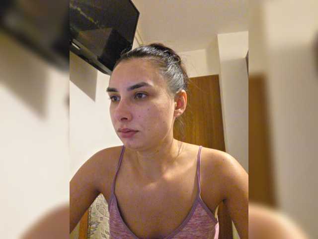 KateLove23 online show from August 13, 8:45 pm