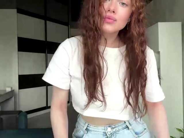 KatriceSarcone online show from July 31, 12:00 pm