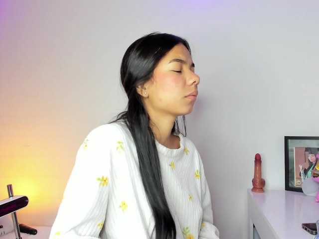 Kaylanee online show from August 11, 2:08 pm