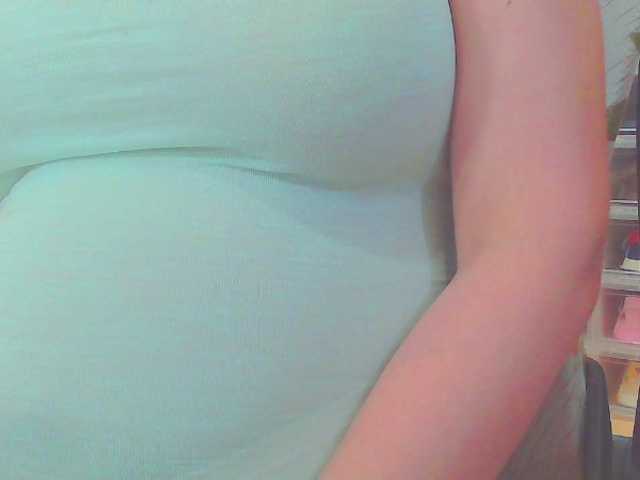 keepmepregO online show from August 11, 6:43 pm