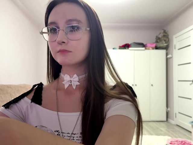 KeilaFodor online show from August 11, 6:43 pm