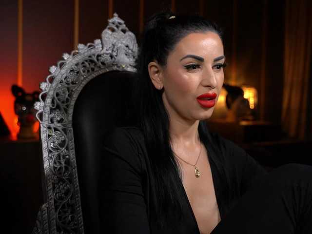 KellyKent online show from July 12, 9:43 pm