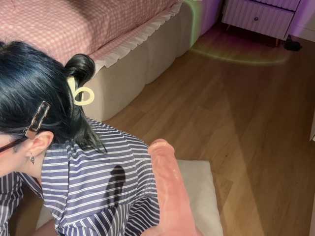 KellyyBeryy online show from August 9, 11:17 pm