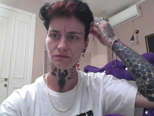 KennysXX online show from August 8, 8:53 pm