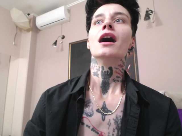 KennysXX online show from August 10, 7:37 pm