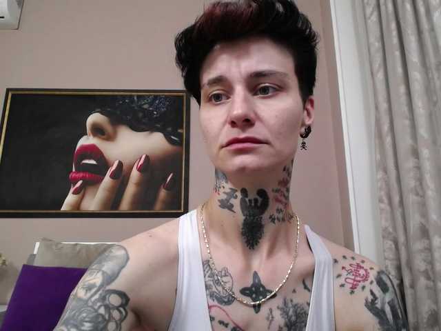 KennysXX online show from August 11, 4:42 pm