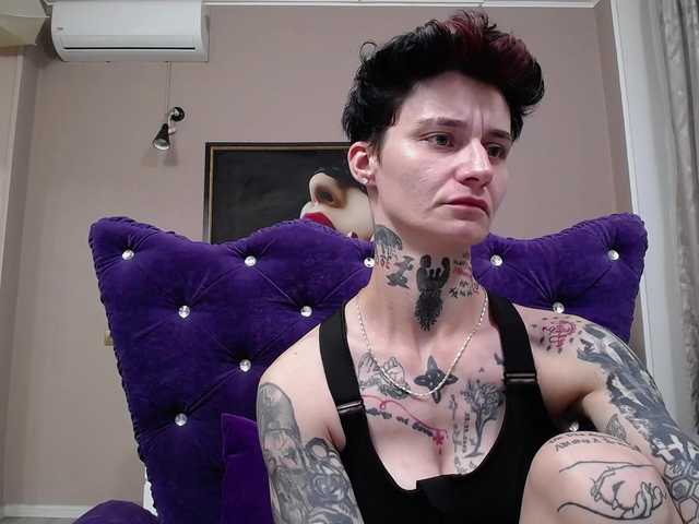 KennysXX online show from August 14, 5:49 pm