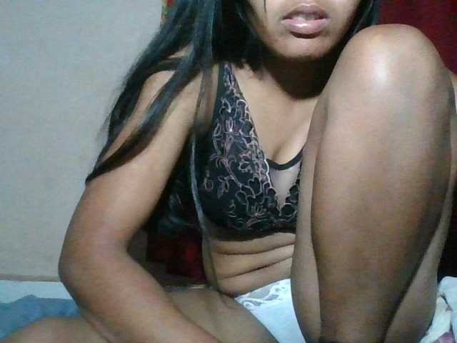 Keziah34 online show from August 13, 9:29 pm