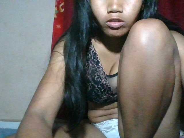 Keziah34 online show from August 13, 11:41 pm