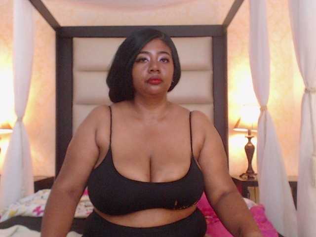 KiaraDiaz online show from September 9, 10:33 pm