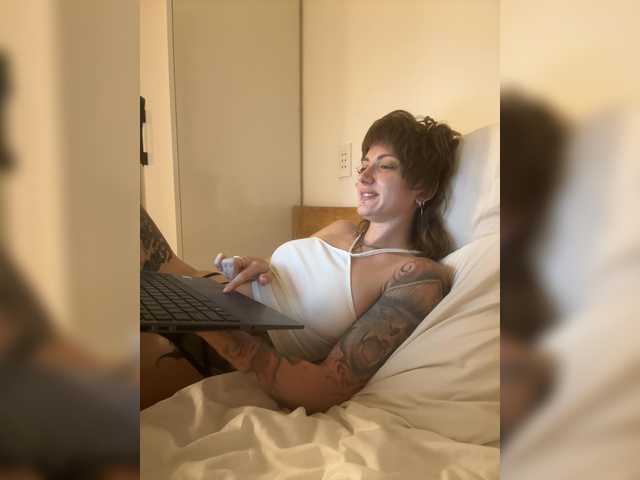 Killerofbeauty online show from August 7, 4:07 pm