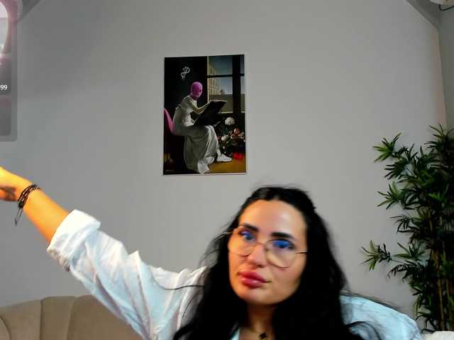 KimRece online show from August 11, 5:42 am
