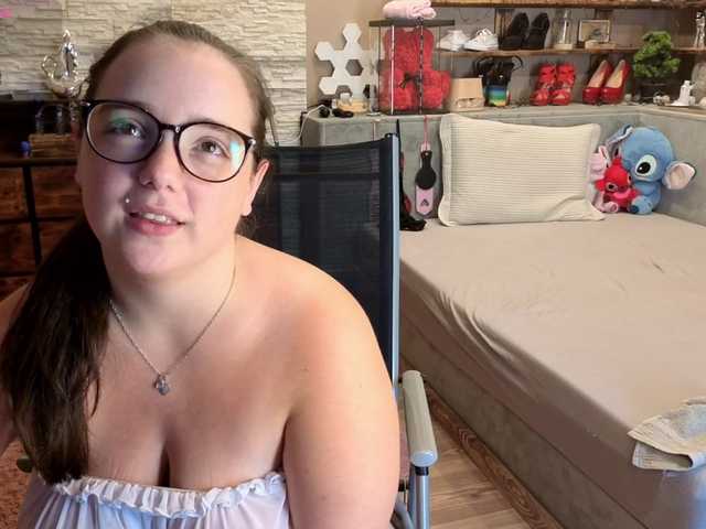 KimberlyCaprice online show from August 13, 7:11 am
