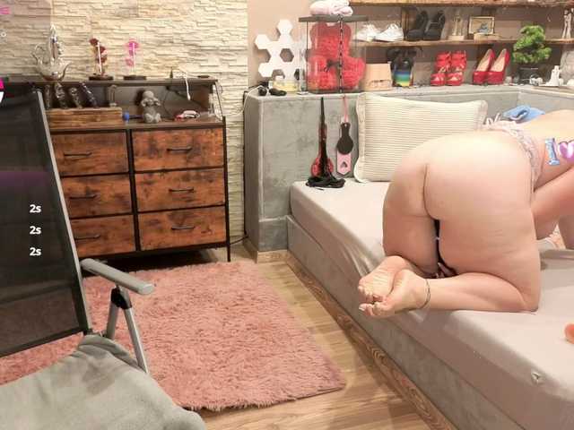 KimberlyCaprice online show from August 15, 7:01 am
