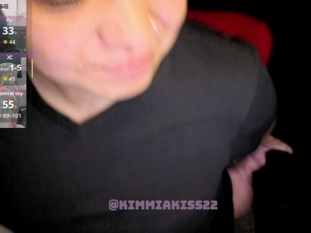 Kimmiakiss22 online show from July 28, 1:22 am