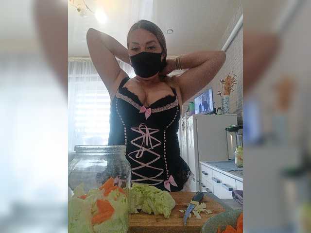 Kimmmmis online show from July 27, 8:20 am