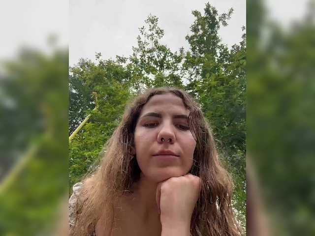 KiraRustle online show from August 5, 9:18 am