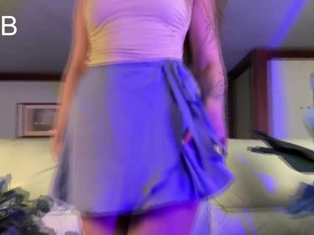KiraRustle online show from August 10, 6:04 am