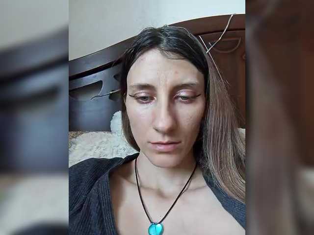 Kitty2044 online show from April 6, 12:31 pm