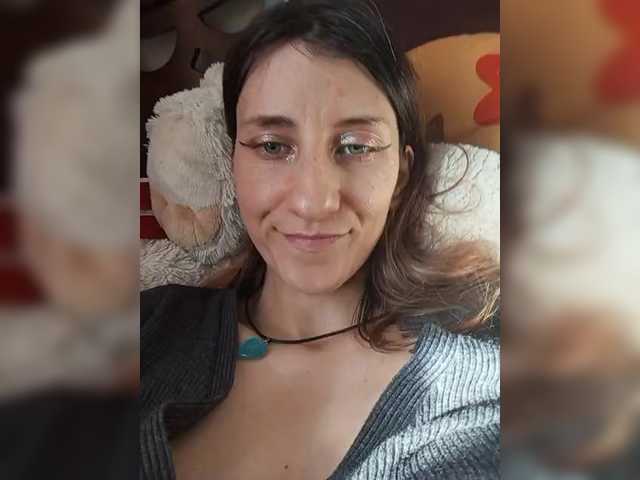 Kitty2044 online show from April 6, 2:43 pm
