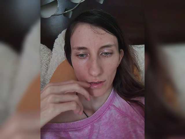 Kitty2044 online show from April 9, 2:36 pm