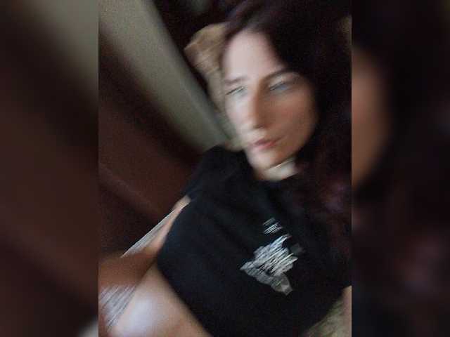 Kitty2044 online show from August 15, 10:30 am