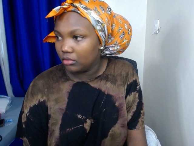 KittyKissess02 online show from August 7, 4:12 am