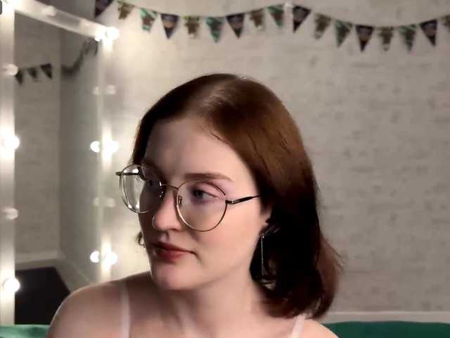 KittyNolick online show from August 7, 8:09 pm