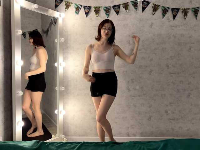 KittyNolick online show from August 8, 2:55 am