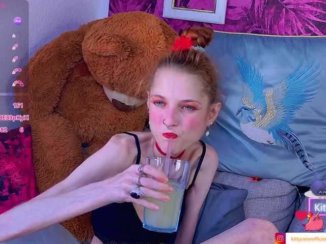KittyRaine online show from August 12, 1:46 pm