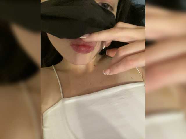 KittyRey online show from September 5, 4:01 pm