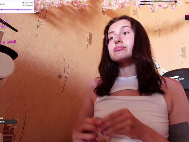 KristinaScott online show from June 22, 5:24 pm