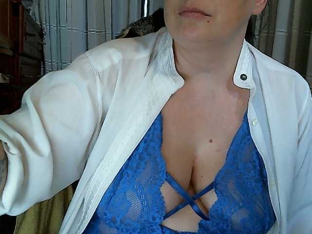 LINA2111 online show from June 14, 11:07 am
