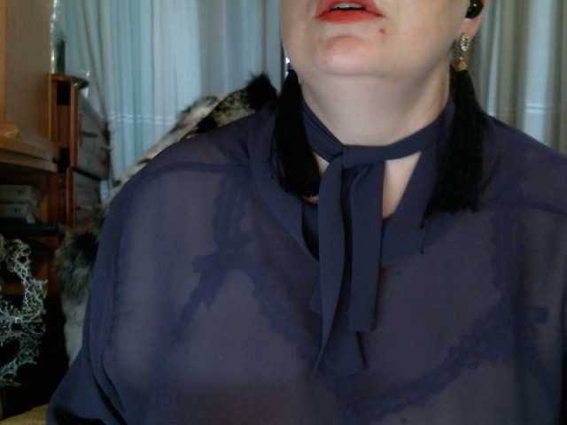 LINA2111 online show from June 15, 10:57 am