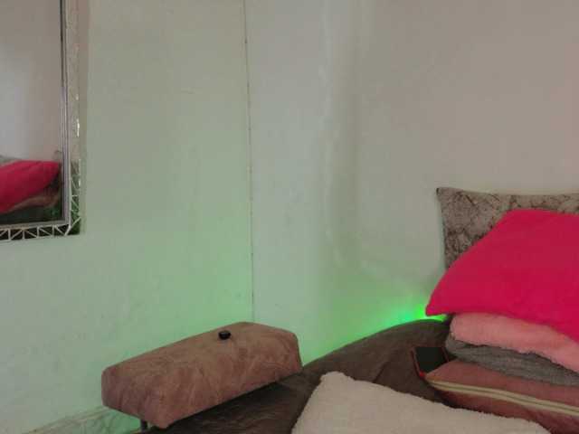 LINDA599 online show from July 25, 7:56 am