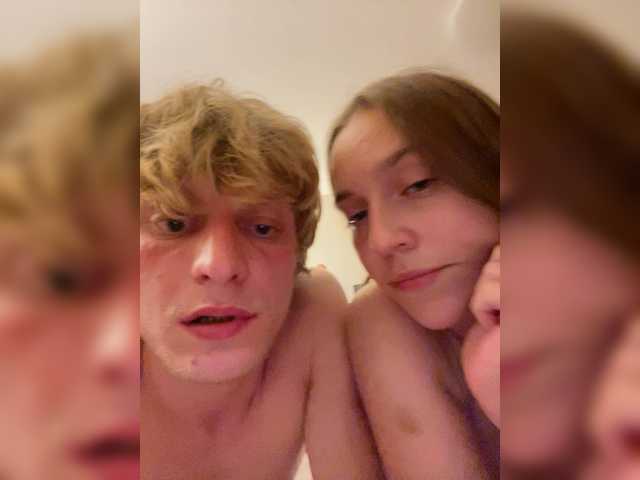 LOVEEESEEEX69 online show from August 15, 9:41 pm