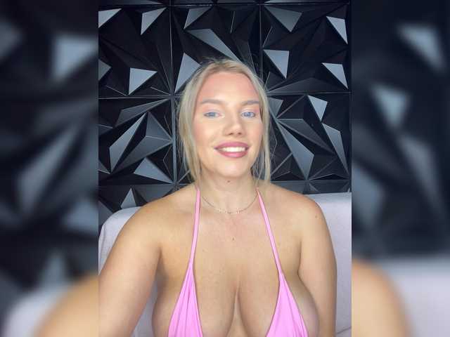 LYLAtop online show from September 10, 11:48 pm