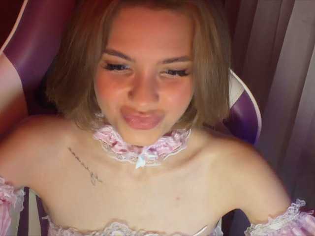 LaMiraPic online show from August 8, 8:53 pm