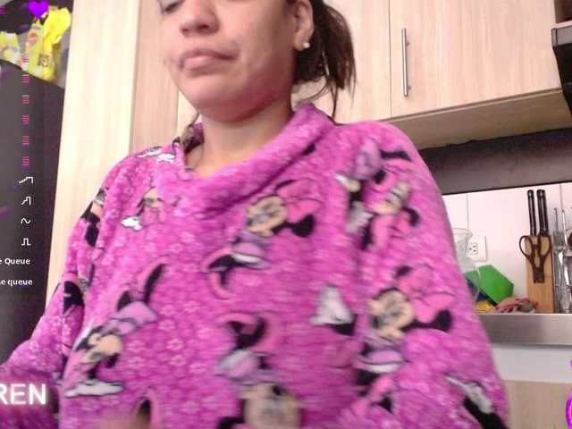 LaSanta-Karen online show from August 30, 1:55 pm