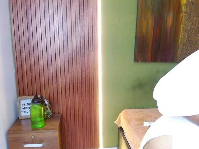 LadyAmbar online show from August 12, 12:46 am