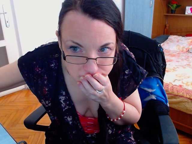 LadyLUnique online show from July 10, 9:15 am