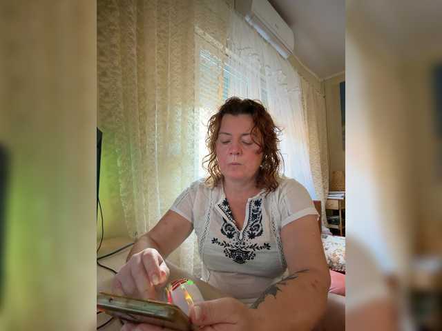 LadyReda online show from August 15, 3:27 pm