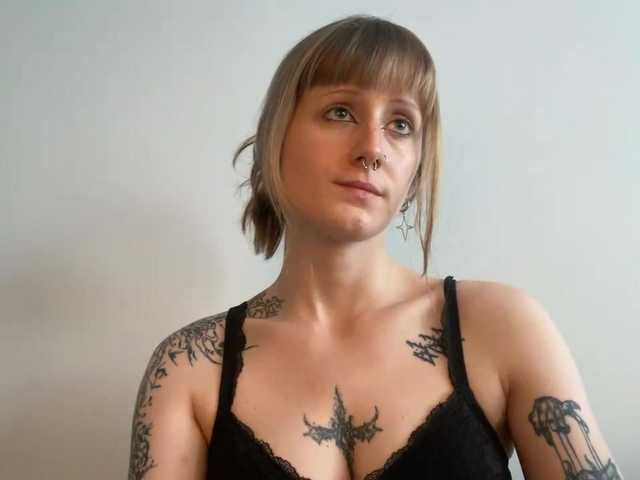 LaraWetDream online show from June 19, 5:13 pm