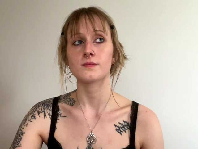 LaraWetDream online show from August 10, 4:19 pm