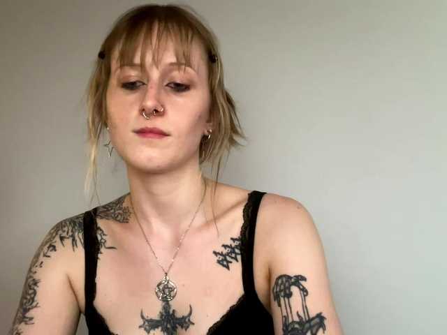 LaraWetDream online show from August 10, 5:25 pm