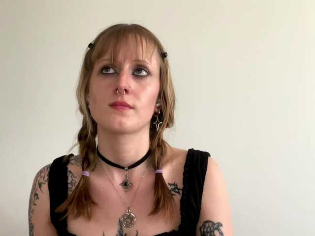 LaraWetDream online show from August 11, 4:20 pm